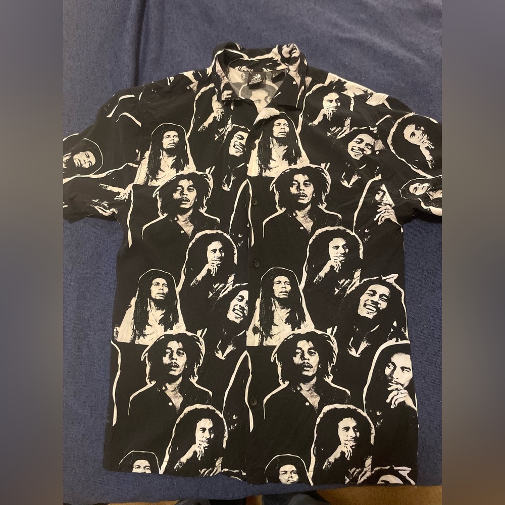 Vintage Bob Marley Zion rootswear button up face shirt, size XS.